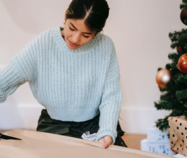 The Magic of Artificial Christmas Trees: A Perfect Addition to Your Budding Romance