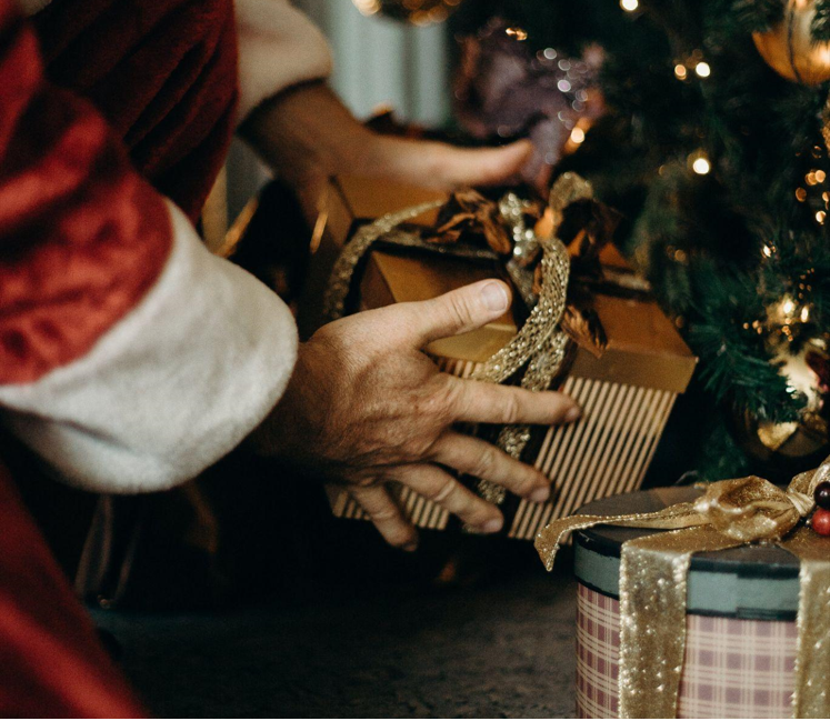 Discover the Magic of Pre-Lit Christmas Trees